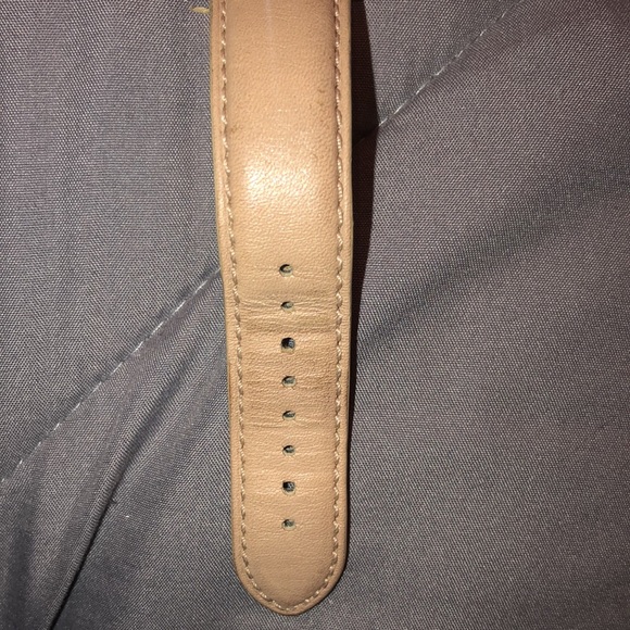 Authentic BURBERRY WOMENS WATCH - Picture 8 of 8